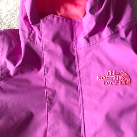 Babygirl NORTH FACE spring coat. - Picture 3 of 8